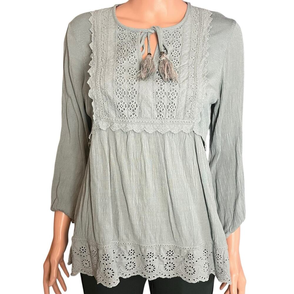 Knox Rose Sage Green Eyelet Babydoll Top Tassel Tie Scalloped Hem Medium